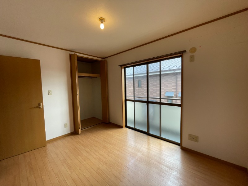 ラックフィル中川-B リビング