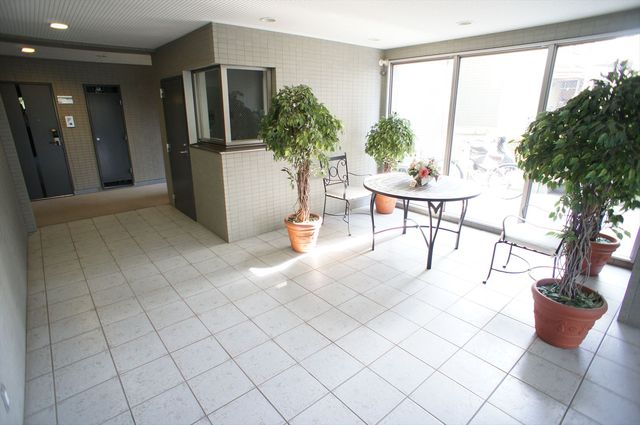 Ｃａｓａ．ａｖｉｒｉｏ エントランス