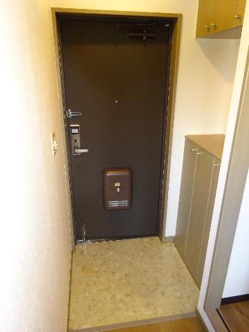 フォレストガーデン 玄関