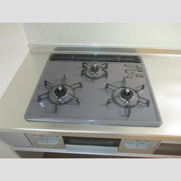 ドミール西都賀 3口コンロ