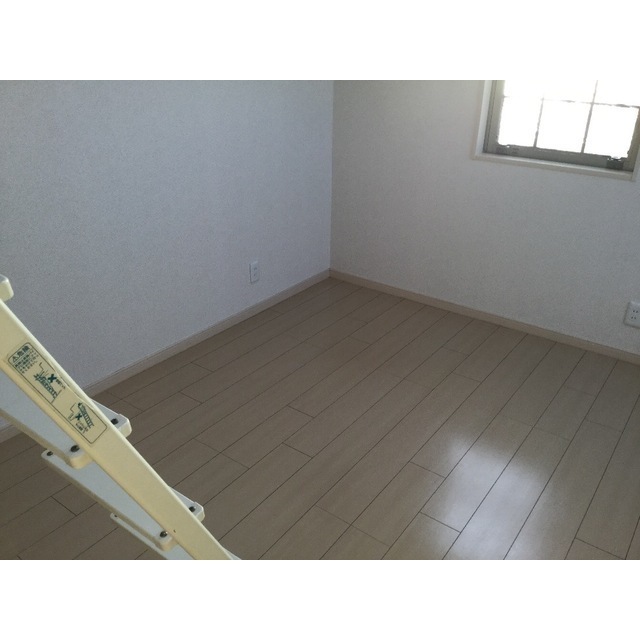 エクセレント三ツ沢A棟201号室 内観