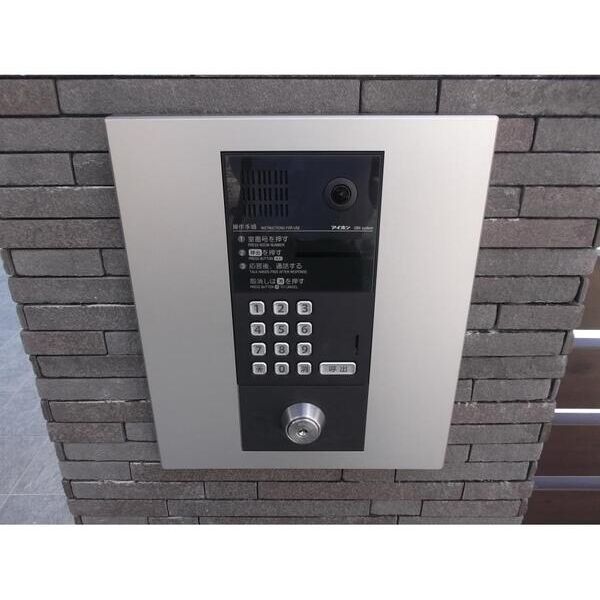 MAISON　FOREST106号室 エントランス