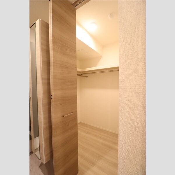 グラナーデ谷原 ウォークインクローゼット