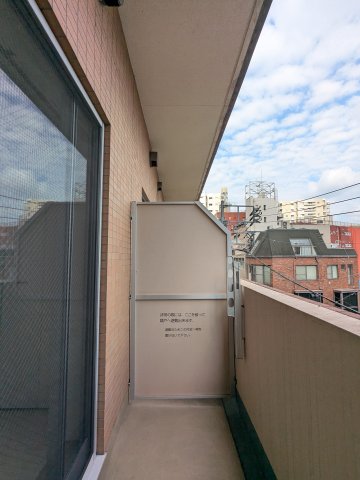 エムジー目黒駅前0304号室 バルコニー