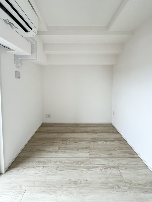 ドゥーエ王子神谷1階 サービスルーム