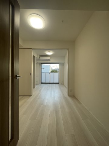 ガーラ・ステーション川崎平間6階 リビング