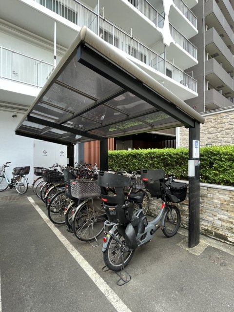 シティハイツ大井町4階 駐輪場