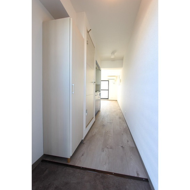 ブルークロス湘南204号室 内観