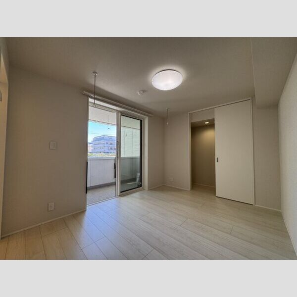 グリナージュ　リリア 7帖洋室♪