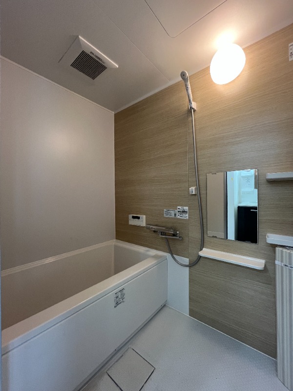 ヒルズヴァンベールD棟1階 お風呂