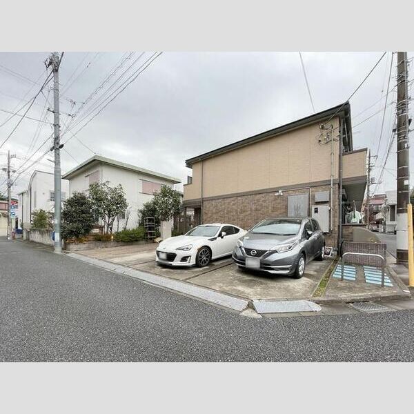 プランドールパレス 駐車場