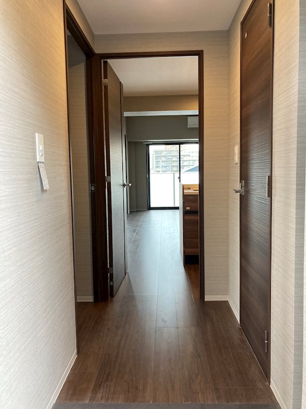 ガーネットロワ6階 玄関