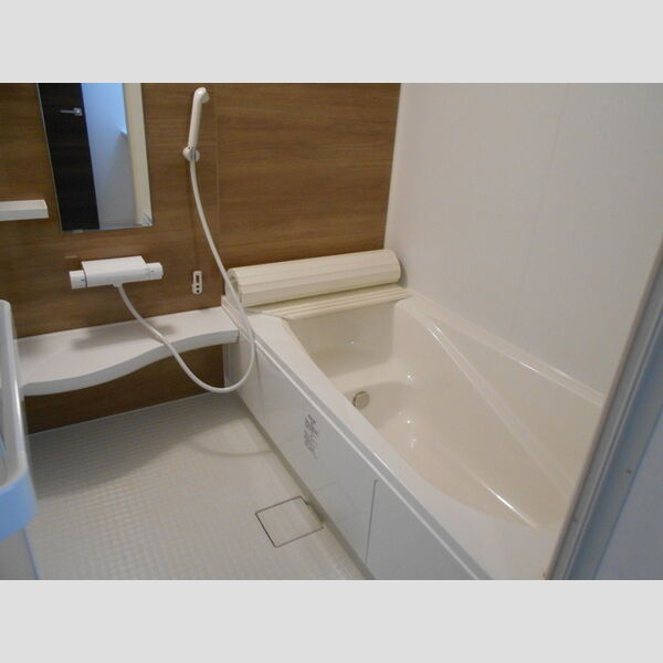 ファヴォーレ　A105号室 浴室