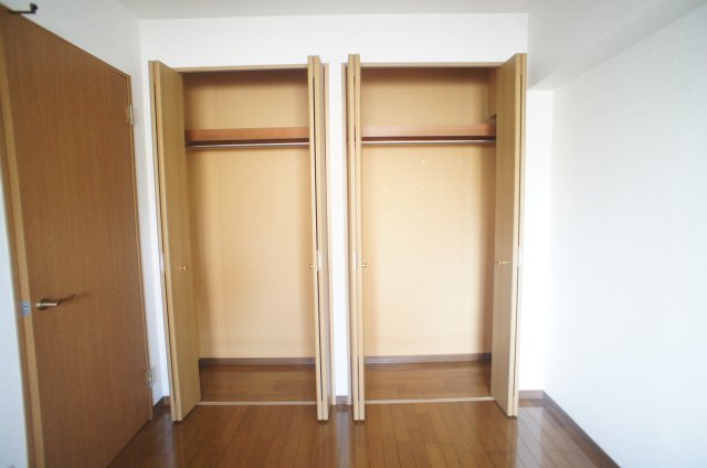 グリーンパークおゆみ野0202号室 収納