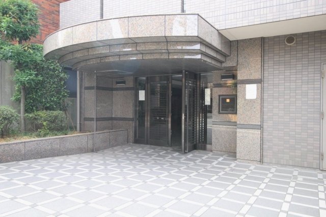 ルーブル早稲田7階 エントランス