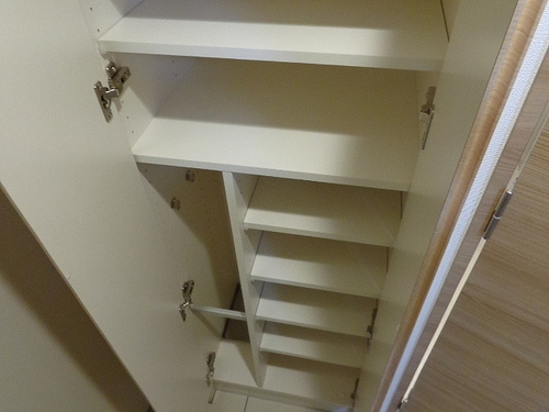 ＫＤＡ　ＳＨＩＮＡＧＡＷＡ　ＯＳＡＫＩ5階 下駄箱　※2019年6月撮影