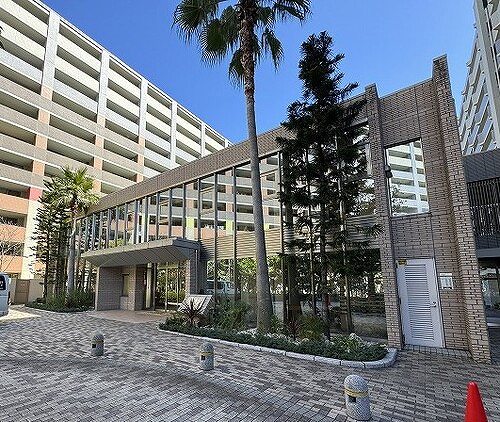 ライオンズマンションセントワーフ横濱11階 エントランス※2024年03月撮影