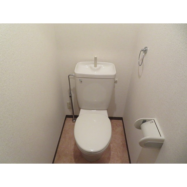 クレール・カサベルデ0202号室 トイレ