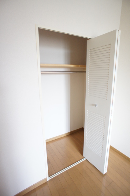 フロイデ勝田台壱番館0301号室 収納