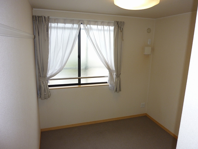 レオパレスアイ108号室 寝室