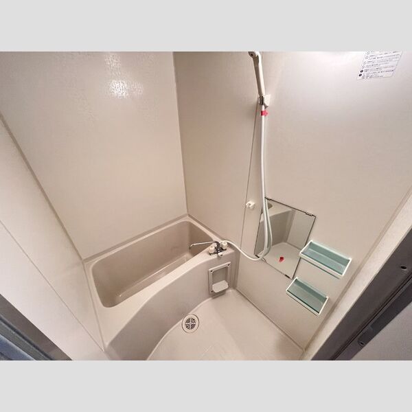 如月101号室 バス