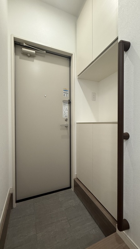 ＭＡＩＳＯＮ　ＬＩＭＯＮＡＩＡ1階 玄関