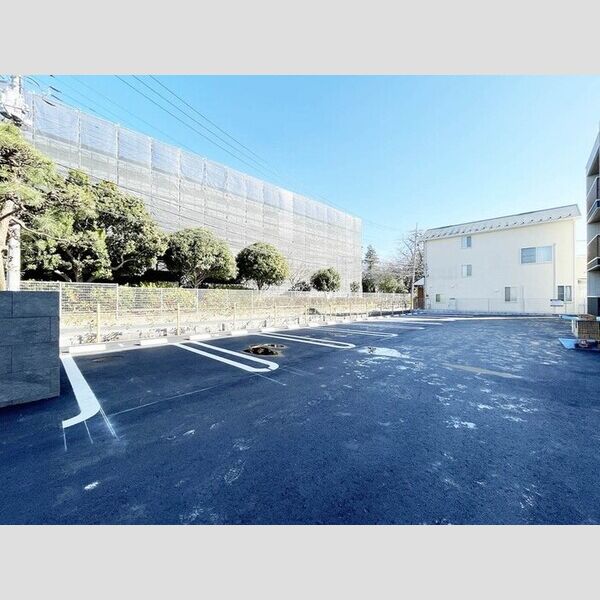 プライム レジデンス102号室 駐車場