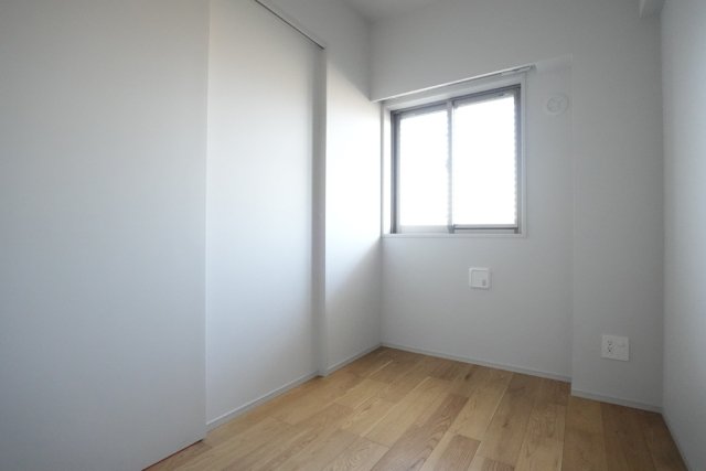 イニシア東京尾久7階 洋室1