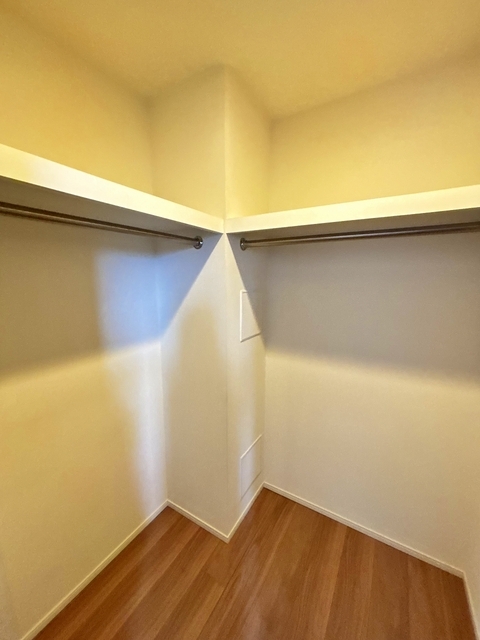 ザ・パークハウス上麻生301号室 洋室7帖収納　2025年10月撮影