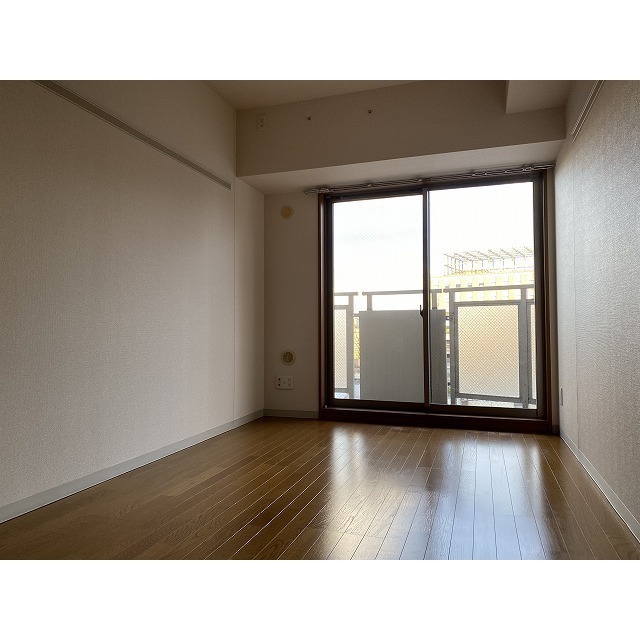 シャンテメゾン田仲1002号室 リビング