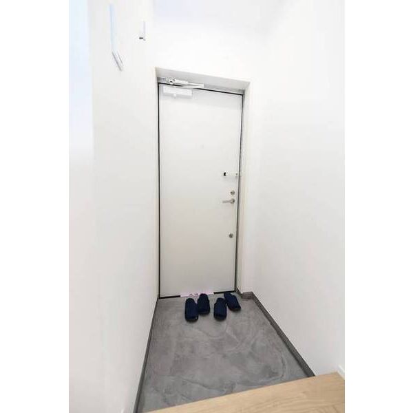 snUg10000D号室 玄関