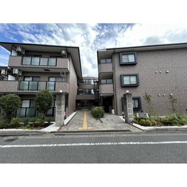 エマーレ石神井台205号室 外観