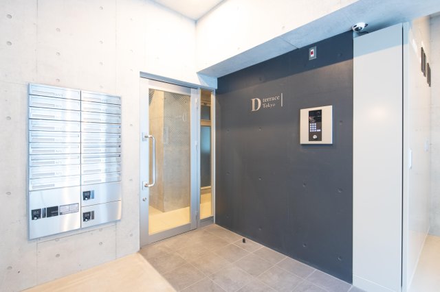 D terrace Tokyo901号室 玄関はオートロック。もちろん宅配ボックスもあります！