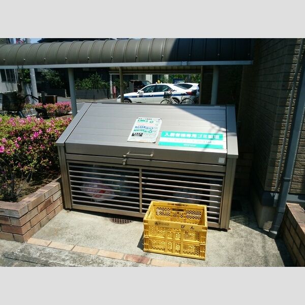 ソレーユ・トレビナ ごみ置き場