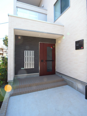 リブリ・MIMU2階 エントランス