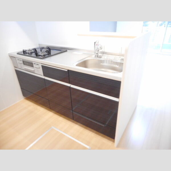 イーリスガーデン 対面式3口ガスコンロ付システムキッチン