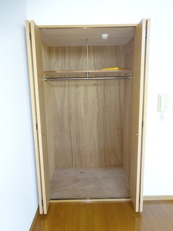 サンヴィアーレ・グランサージュ1階 収納