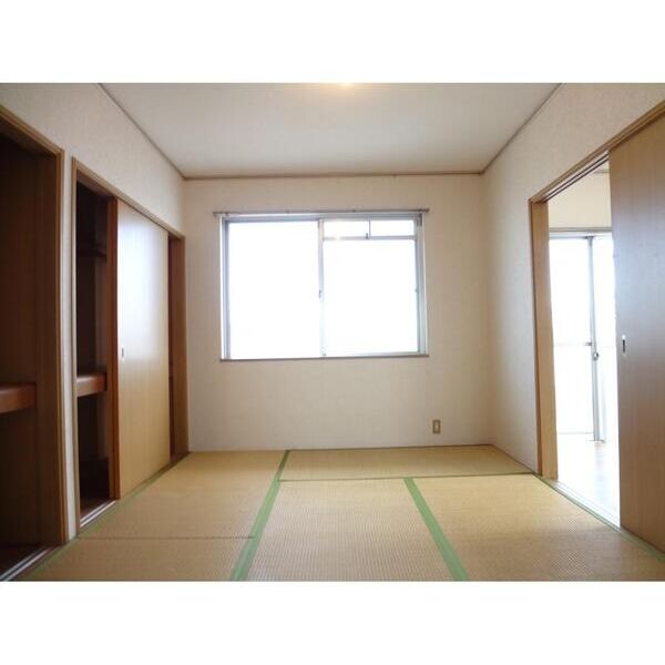 グランドール・S305号室 リビング