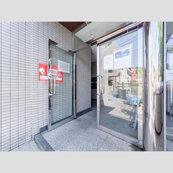 ジュネス西生田307号室 エントランス