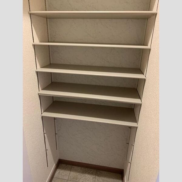 アンジュール徳丸B棟206号室 シューズボックス2