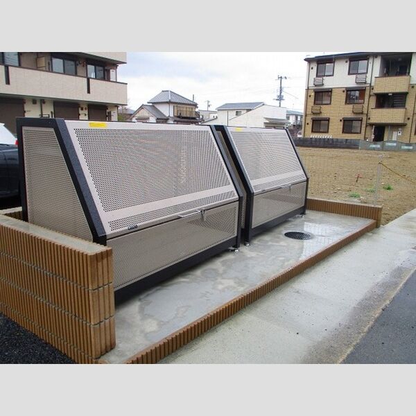 フェリシアス鴨川 ゴミストッカー