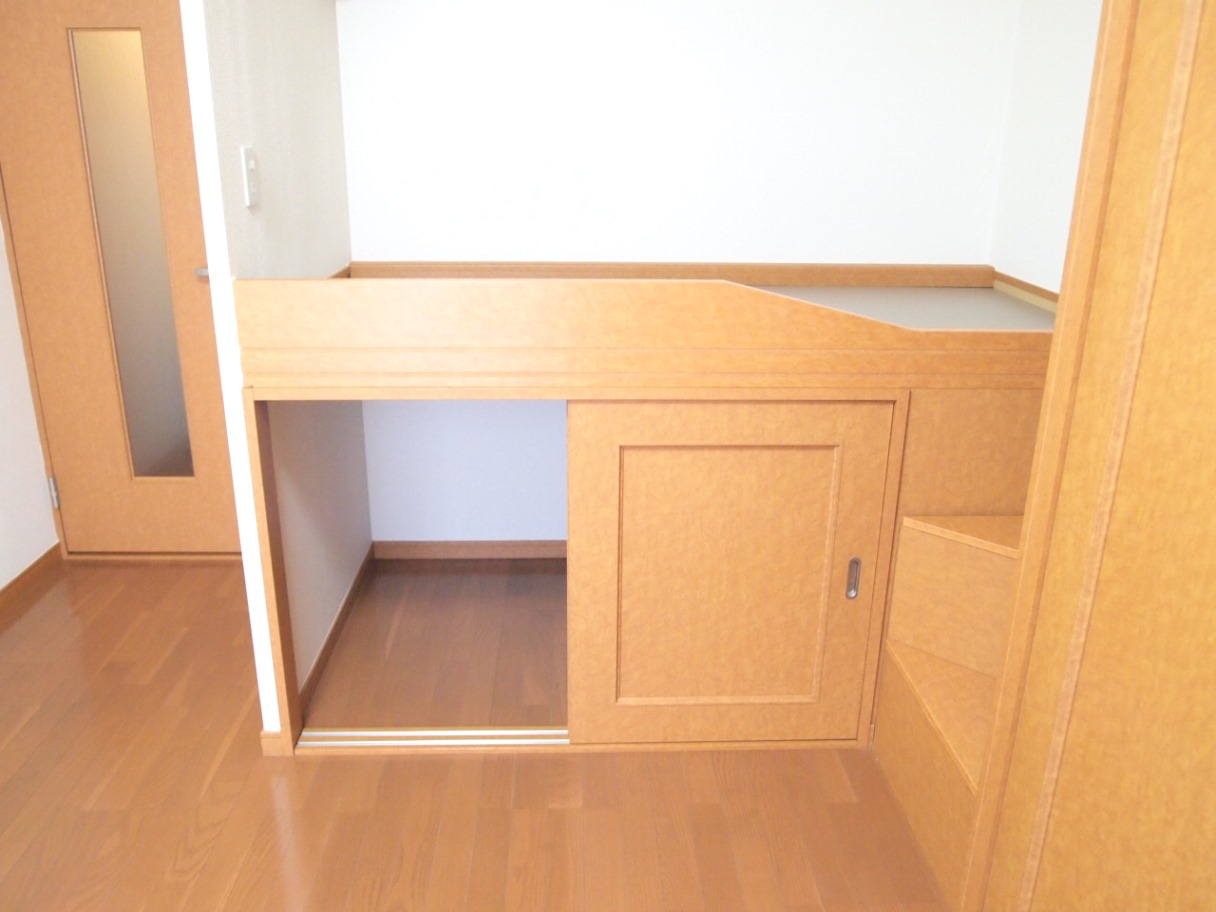 レオパレスシルバーアロー 寝室