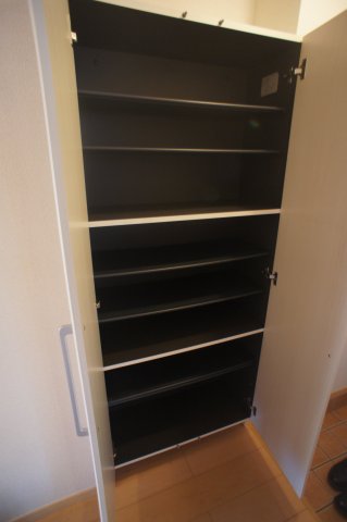 スプリングコート 収納