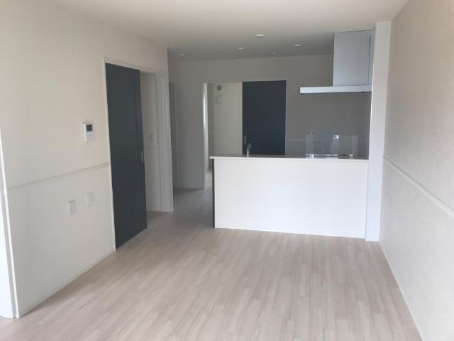 モデスト・ヴィラ リビング