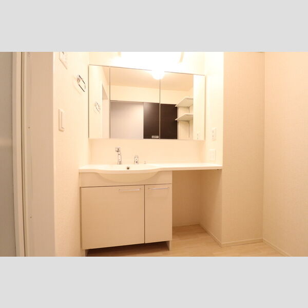 ルガーナ グランデ 洗髪洗面化粧台