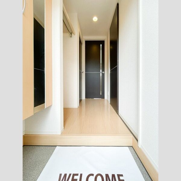 エス プランテ 玄関