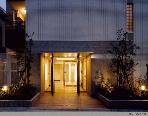 プラウドフラット目黒行人坂 エントランス