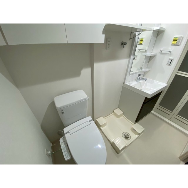 プレール・ドゥーク西新井Ⅱ503号室 内観