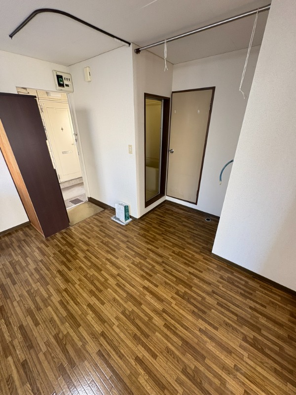 ドルフ矢作（E-197）1階 リビング