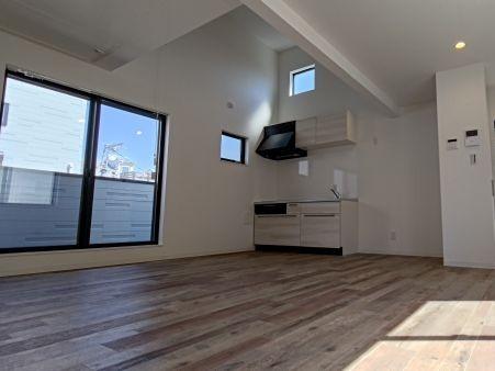 asagaya+ 広々14帖リビングに吹き抜けも！